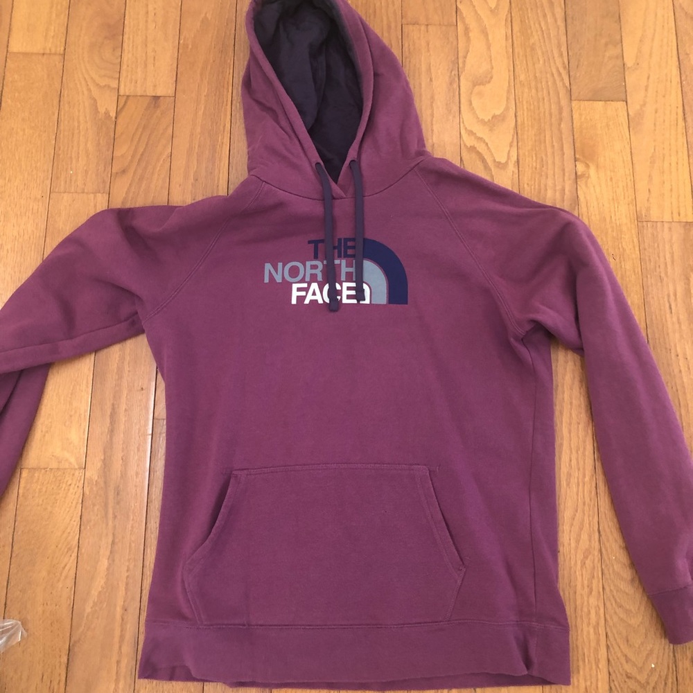 Woman’s size xl north face hoodie in great shape